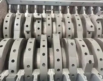 tire shredder machine blades and cutting system
